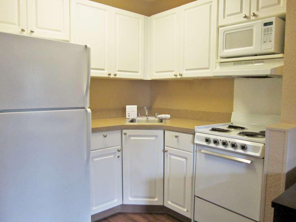 Extended America - Boston - - East Main Street 2* Westborough