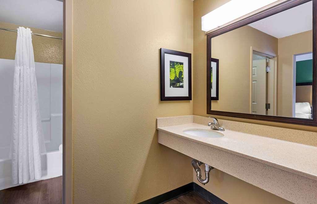 Extended America - Boston - - East Main Street Hotel
