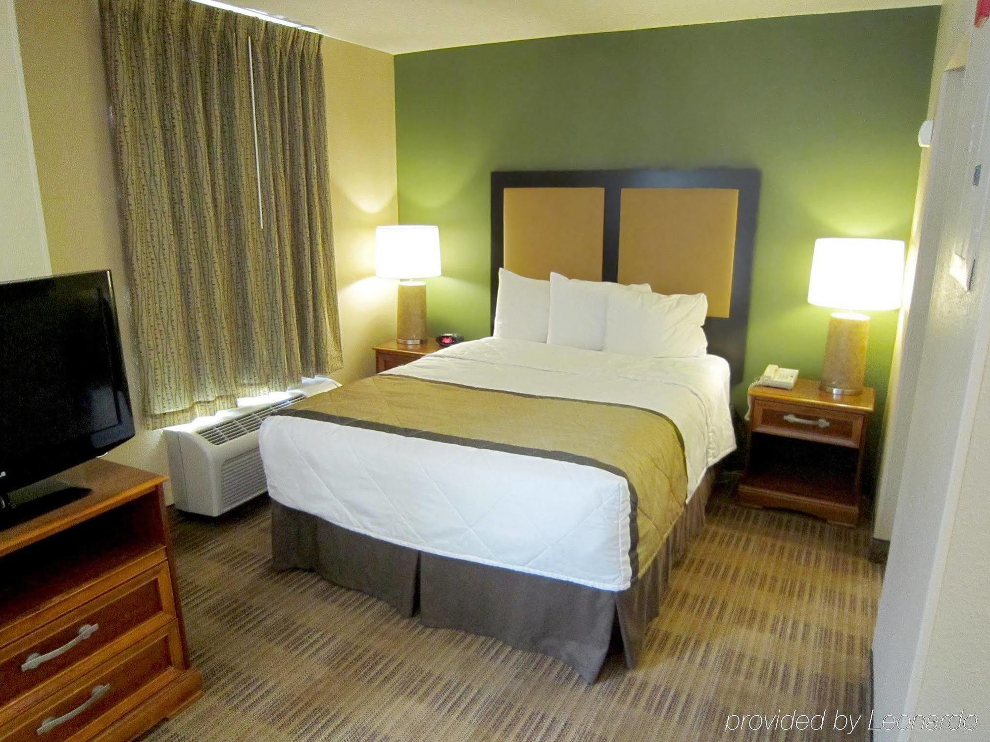 Extended America - Boston - - East Main Street 2* Westborough